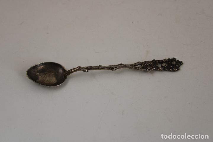 Antig&uuml;edades: cucharilla en plata de ley 800 - Foto 1