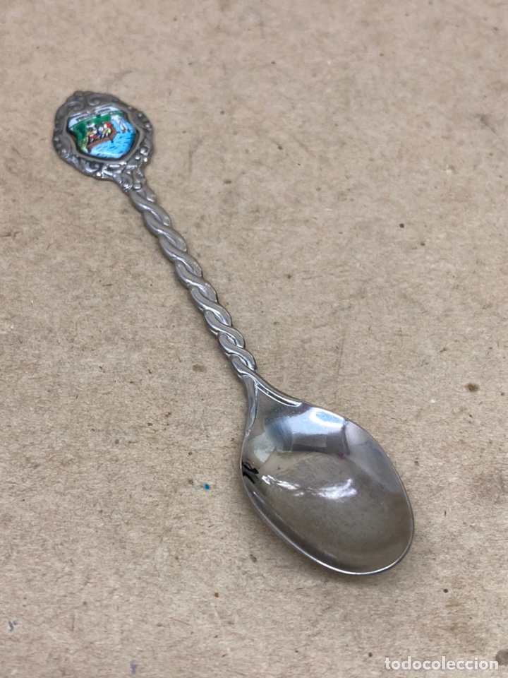 Antig&uuml;edades: Cuchara met&aacute;lica Madeira - Foto 1