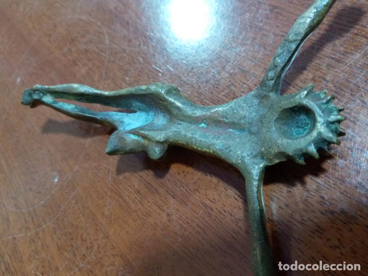 Antig&uuml;edades: Antiguo cristo de bronce - Foto 10