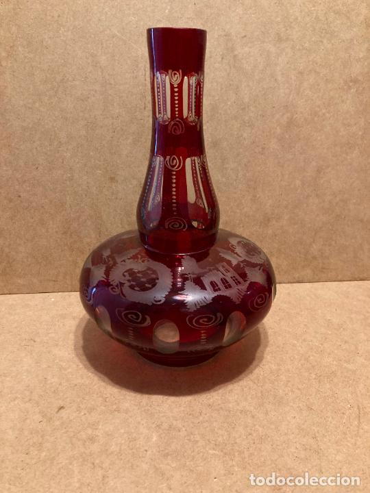 Antig&uuml;edades: Botella de cristal de Bohemia - Foto 1