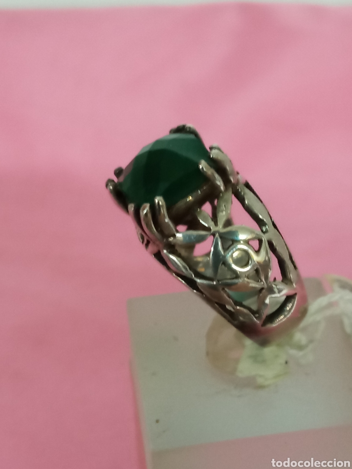 Antig&uuml;edades: Sortija plata y piedra + - Foto 3