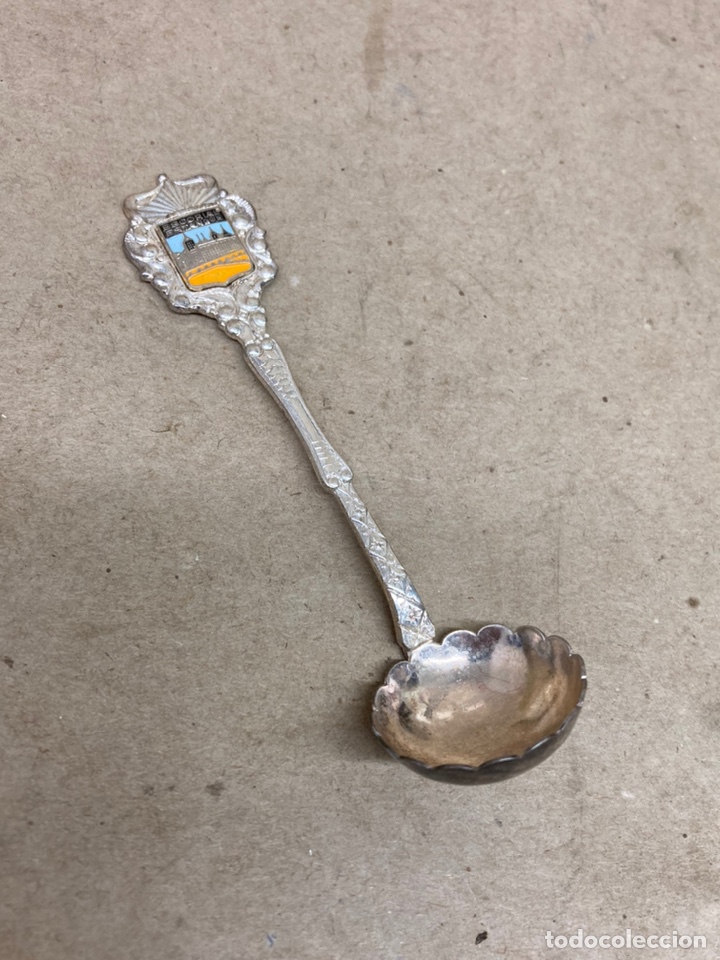 Antiques: Cuchara met&aacute;lica Escorial