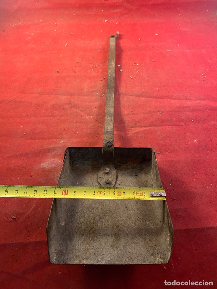 Antig&uuml;edades: RECOGEDOR FORJA CHIMENEA S.XIX - Foto 4