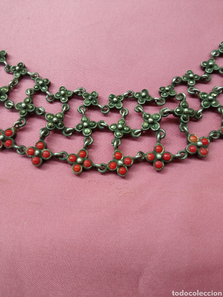 Antig&uuml;edades: Gargantilla coral y plata + - Foto 4