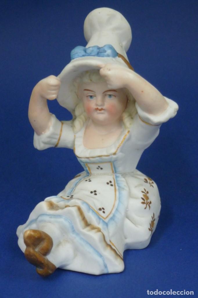Antig&uuml;edades: Figura de porcelana de biscuit - Foto 1