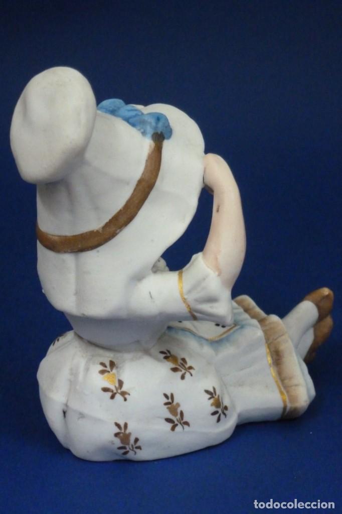 Antig&uuml;edades: Figura de porcelana de biscuit - Foto 3