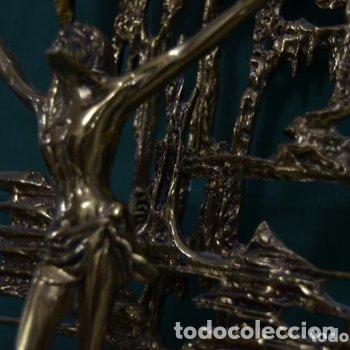 Antig&uuml;edades: Crucifijo de bronce #27# - Foto 9