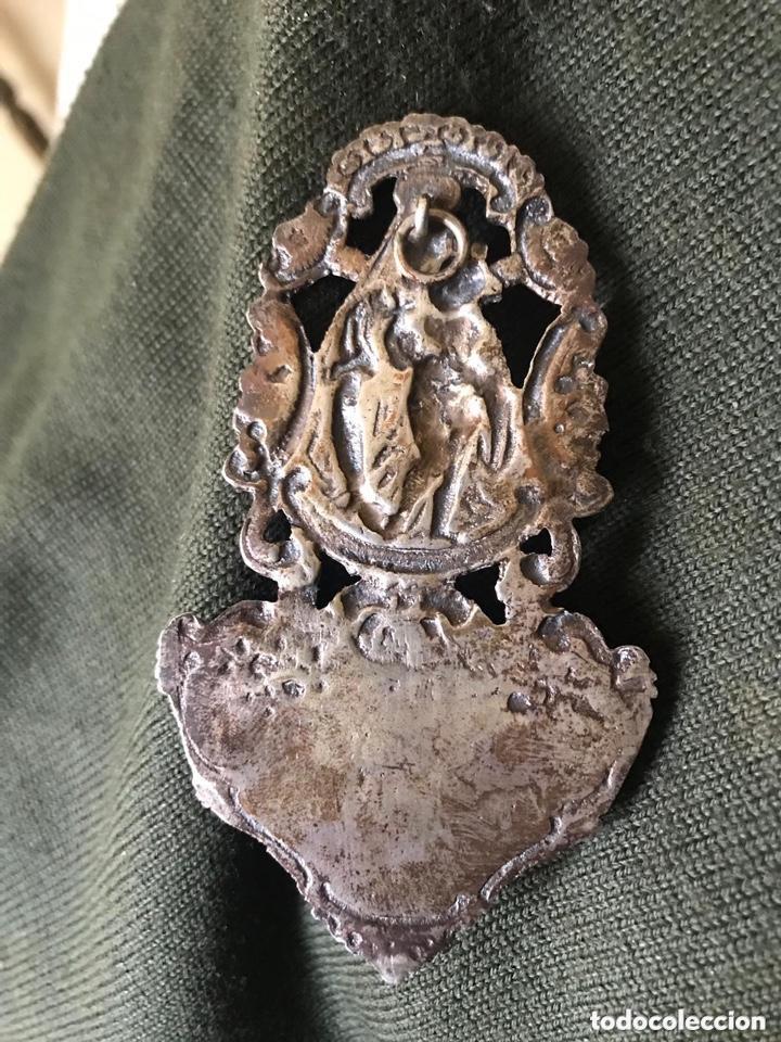 Antig&uuml;edades: Pila Benditera antigua de plata - Foto 3