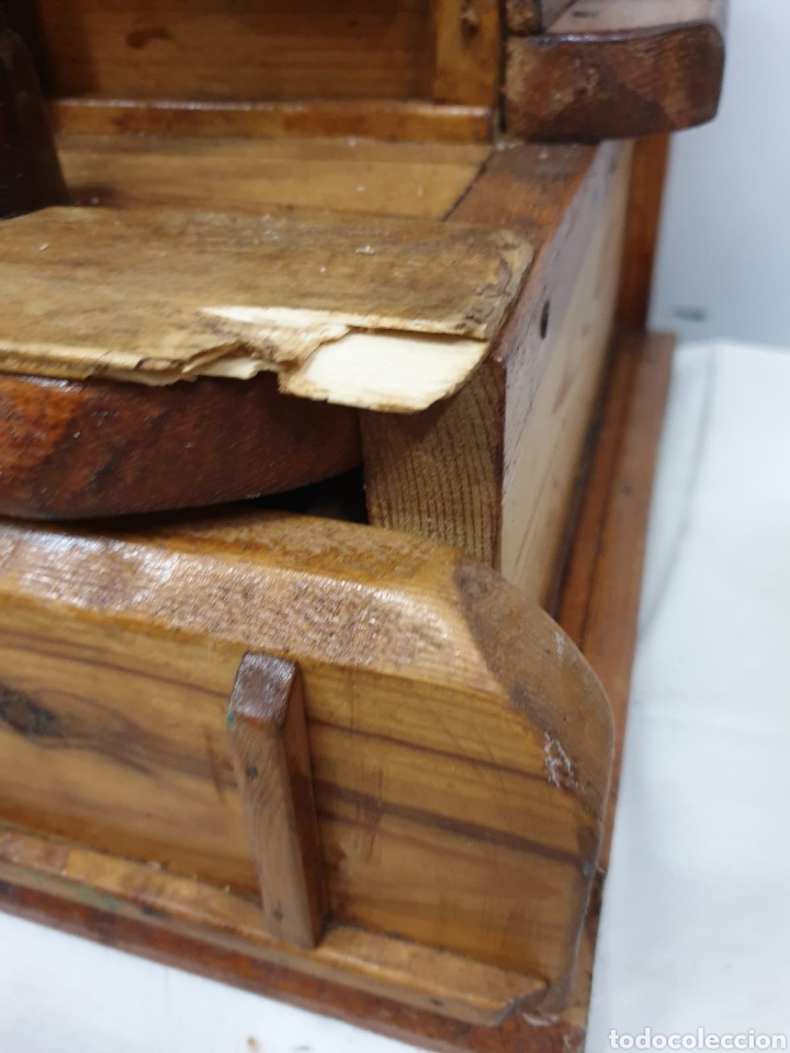 Antig&uuml;edades: Zapatero de madera - Foto 3