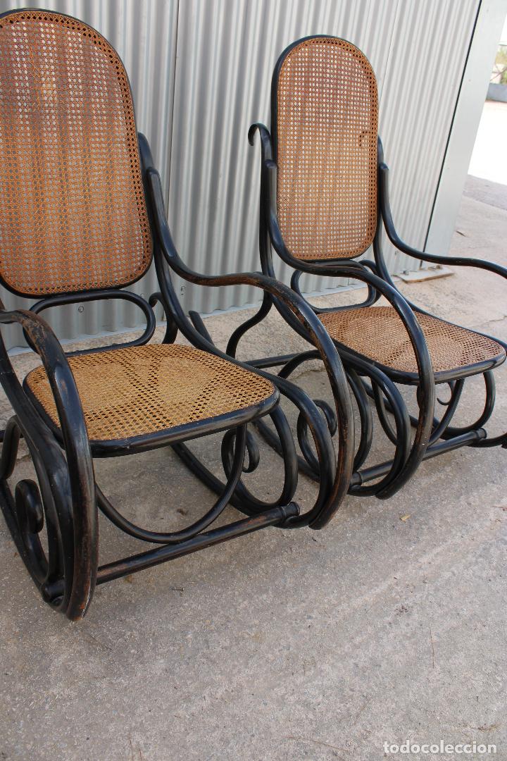 Antig&uuml;edades: dos mecedoras antiguas de estilo tonet - Foto 2
