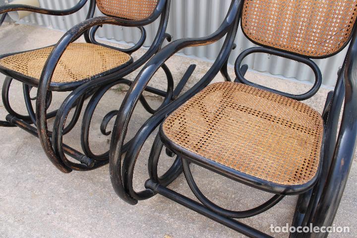 Antig&uuml;edades: dos mecedoras antiguas de estilo tonet - Foto 3