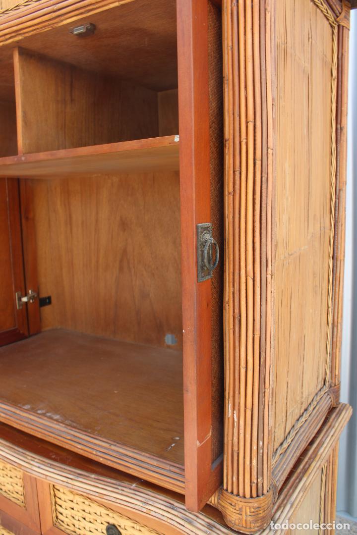 Antig&uuml;edades: mueble armario de bamb&uacute; - Foto 4