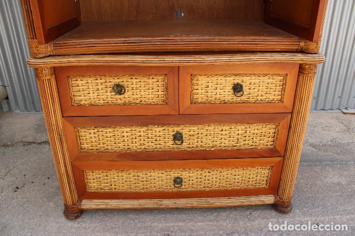 Antig&uuml;edades: mueble armario de bamb&uacute; - Foto 5