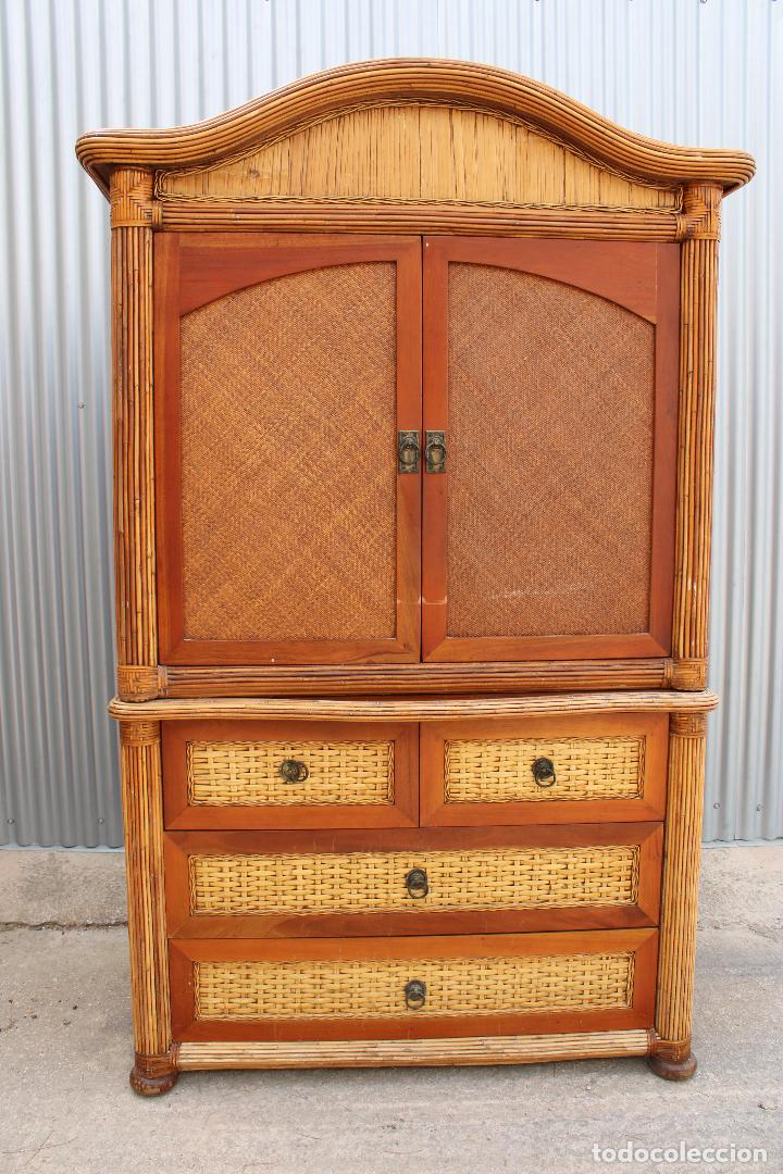 Antig&uuml;edades: mueble armario de bamb&uacute; - Foto 1