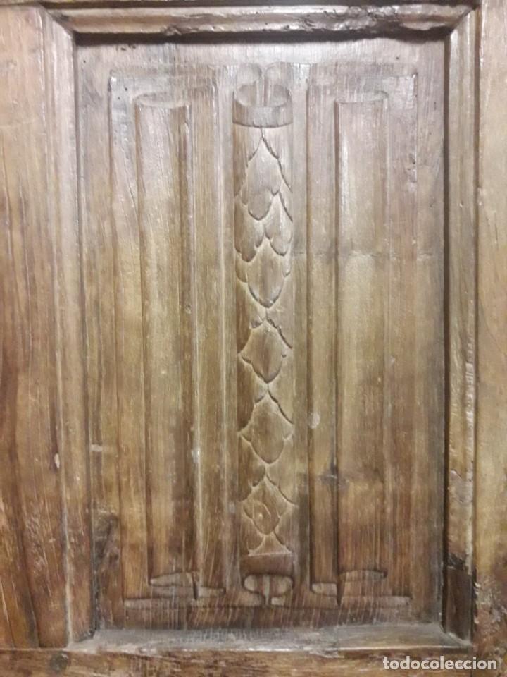 Antig&uuml;edades: Puerta pergaminos siglo XVI - Foto 2
