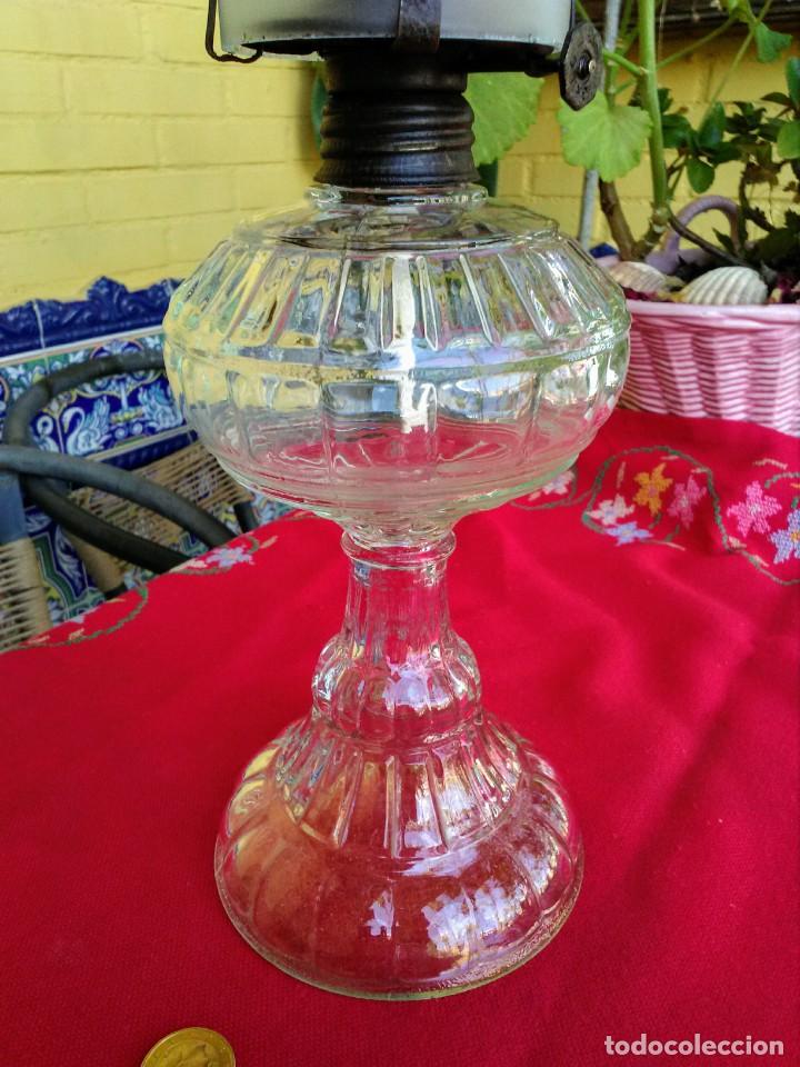 Antig&uuml;edades: L&aacute;mpara Quinqu&eacute; antiguo con tulipa - Foto 2