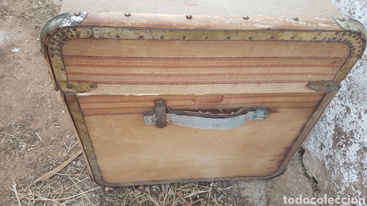 Antig&uuml;edades: Antiguo baul ideal para mesa - Foto 3