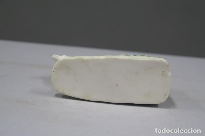 Antig&uuml;edades: CENTRO. CARRUAJE. BISCUIT. FECHADO 1881 - Foto 13