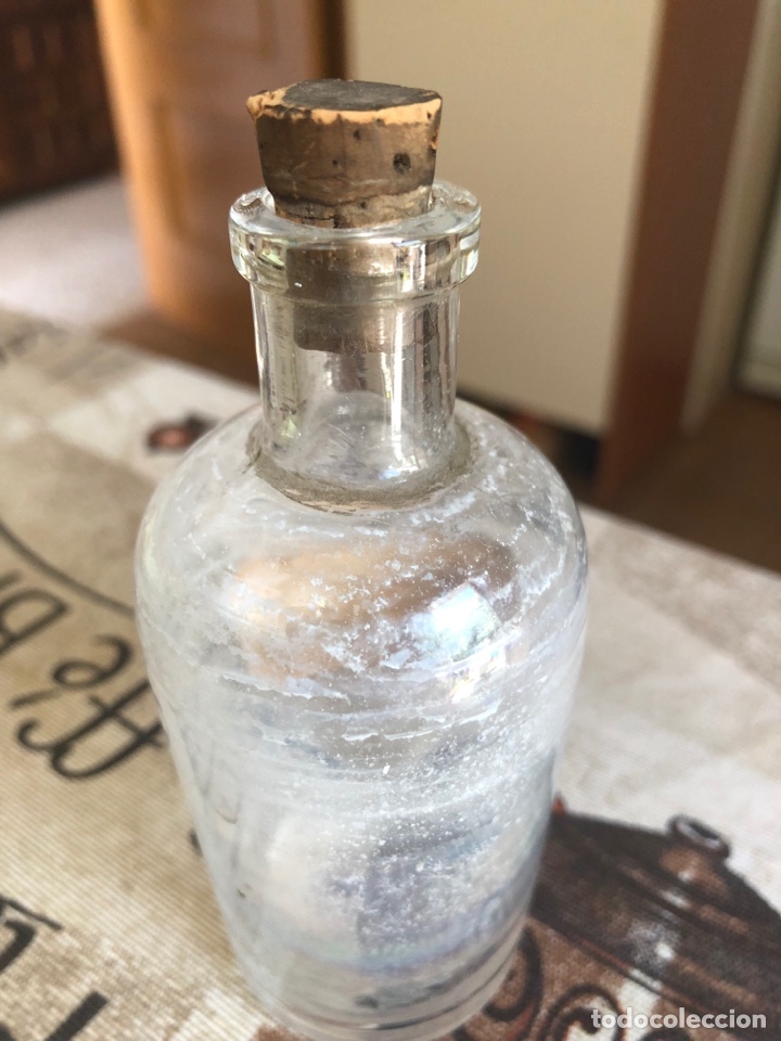 Antig&uuml;edades: Antiguas botellas de cristal - Foto 2
