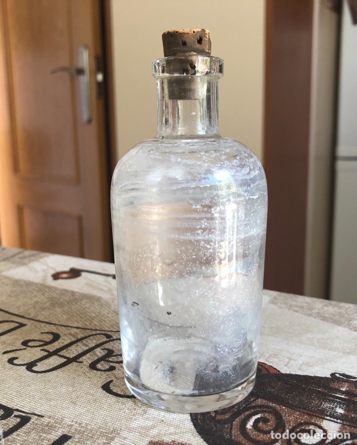 Antig&uuml;edades: Antiguas botellas de cristal - Foto 3