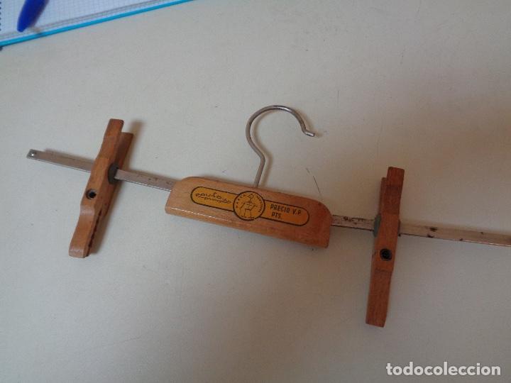 Antiguidades: perchero o percha de madera y metal a&ntilde;os 30