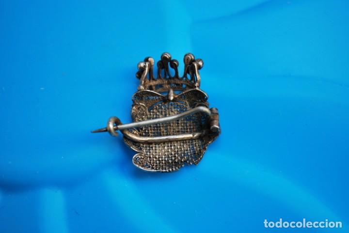 Antig&uuml;edades: ANTIGUO BROCHE DE LURDES EN PLATA - Foto 2