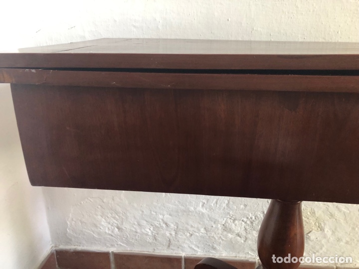 Antig&uuml;edades: Mesa juego caoba para restaurar - Foto 5