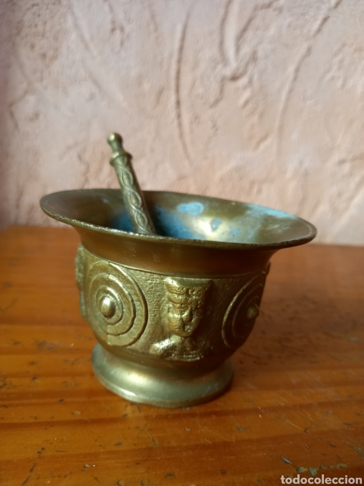 Antig&uuml;edades: ALMIREZ O MORTERO CON 4 REYES - Foto 2