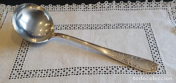 Antig&uuml;edades: Cucharon ba&ntilde;o de plata sellado - Foto 1