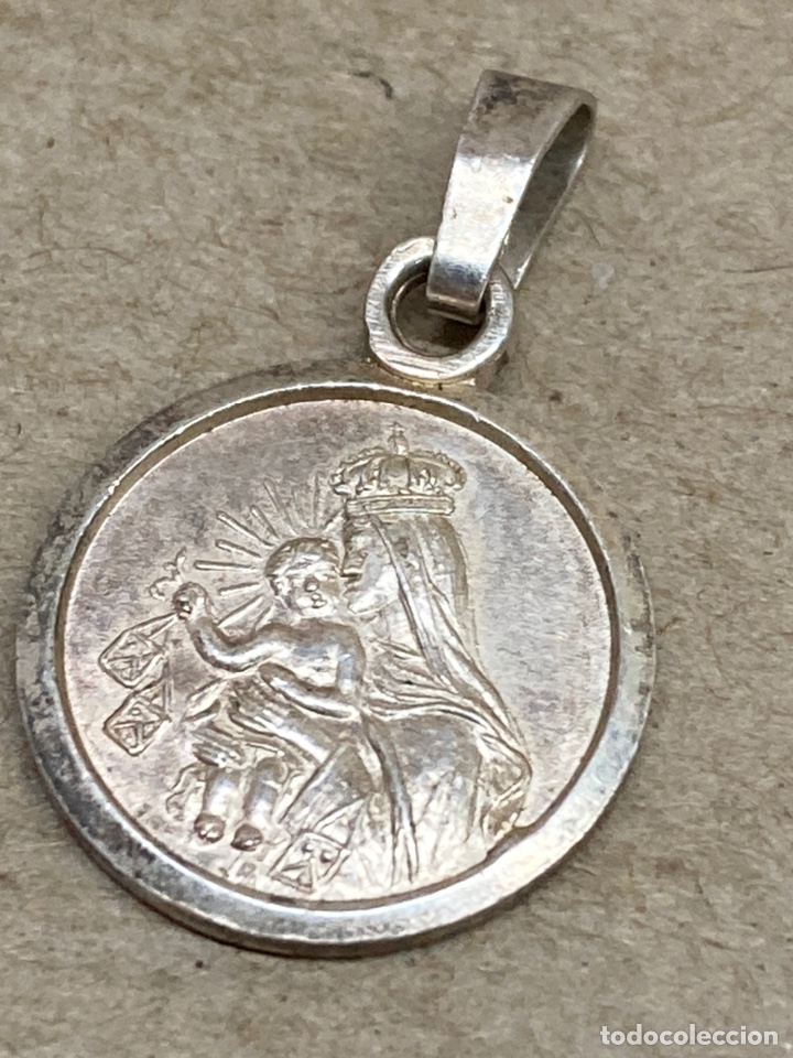Antig&uuml;edades: Medalla de plata religiosa - Foto 2