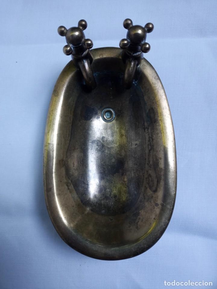 Antiquit&eacute;s: Ba&ntilde;era de bronce en miniatura, jabonera, ba&ntilde;era para casa de mu&ntilde;ecas