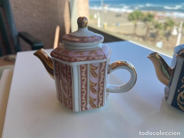 Antig&uuml;edades: Pareja de teteras porcelana - Foto 4