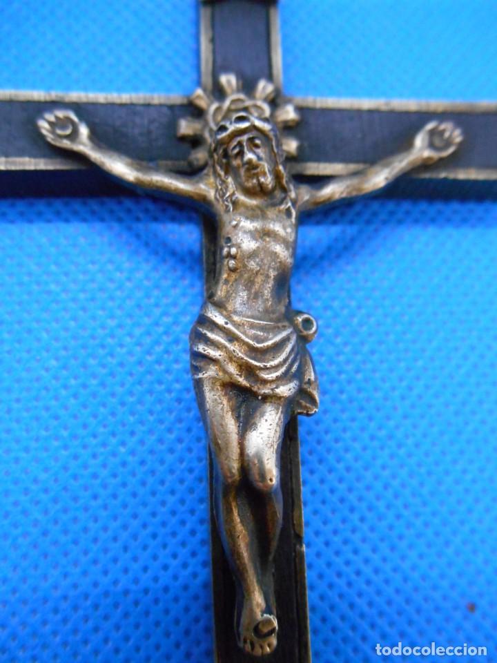 Antig&uuml;edades: ANTIGUO CRUCIFIJO EN BRONCE Y &Eacute;BANO - Foto 3