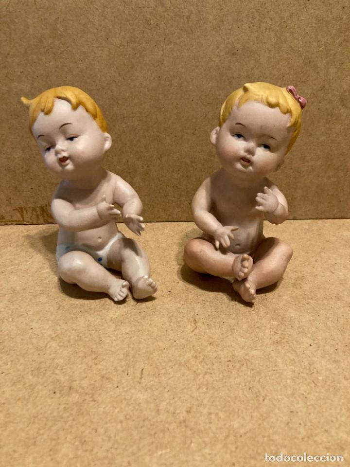 Antig&uuml;edades: Pareja de beb&eacute;s de biscuit - Foto 2