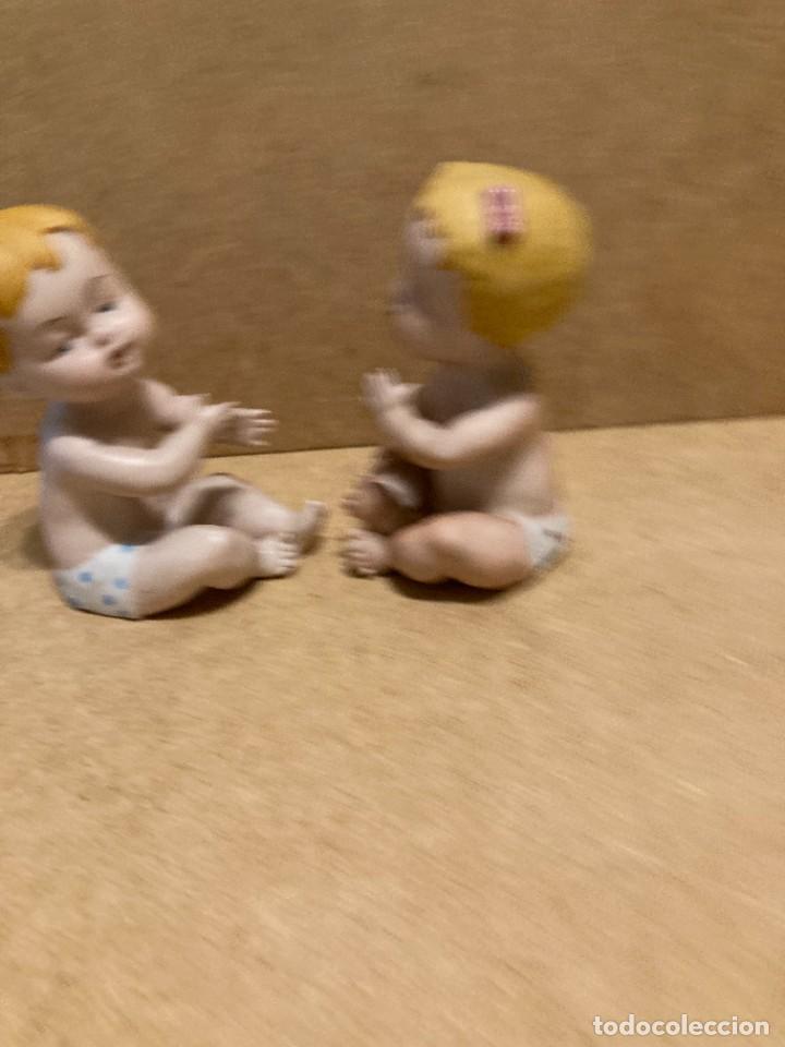 Antig&uuml;edades: Pareja de beb&eacute;s de biscuit - Foto 3