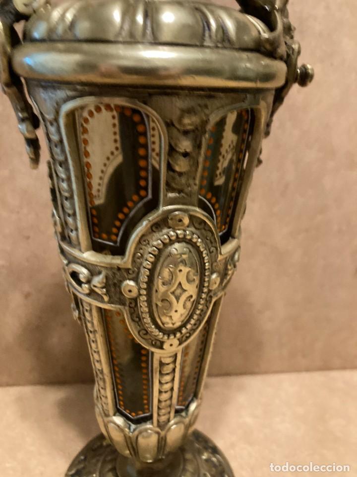 Antig&uuml;edades: Jarr&oacute;n de bronce aplicado sobre criistal - Foto 3