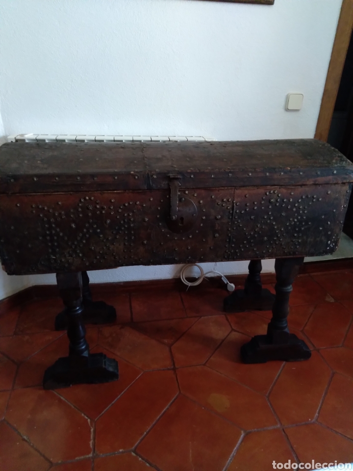 Antig&uuml;edades: Ba&uacute;l de viaje siglo 17 - Foto 9