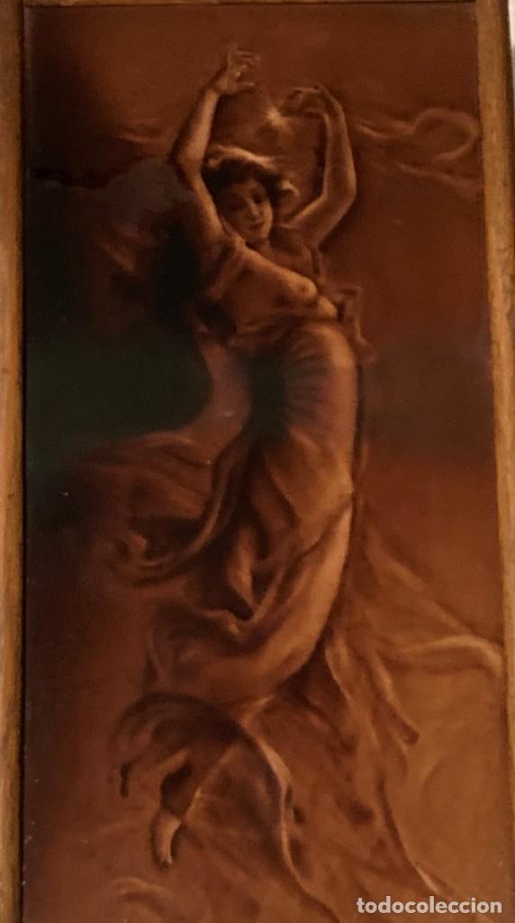 Antig&uuml;edades: Placa con mujer o diosa danzando - Foto 6