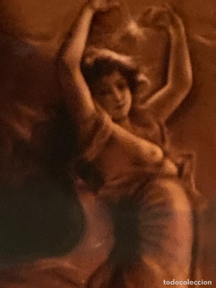 Antig&uuml;edades: Placa con mujer o diosa danzando - Foto 7