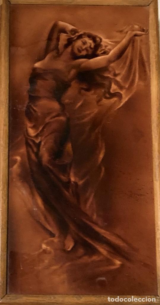 Antig&uuml;edades: Placa con mujer o diosa danzando - Foto 5