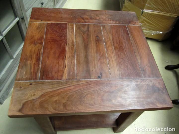 Antig&uuml;edades: Mesa auxiliar estilo colonial en madera de palisandro - Foto 9
