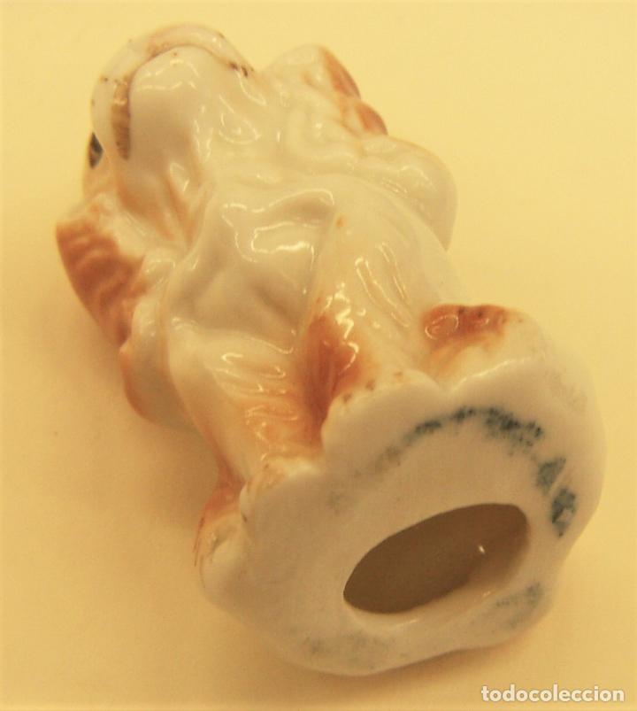 Antig&uuml;edades: Perrito de porcelana - Foto 2