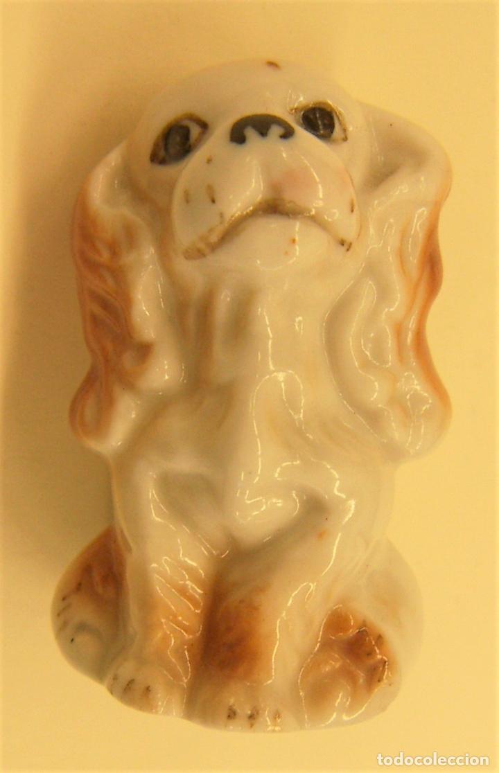 Antig&uuml;edades: Perrito de porcelana - Foto 1