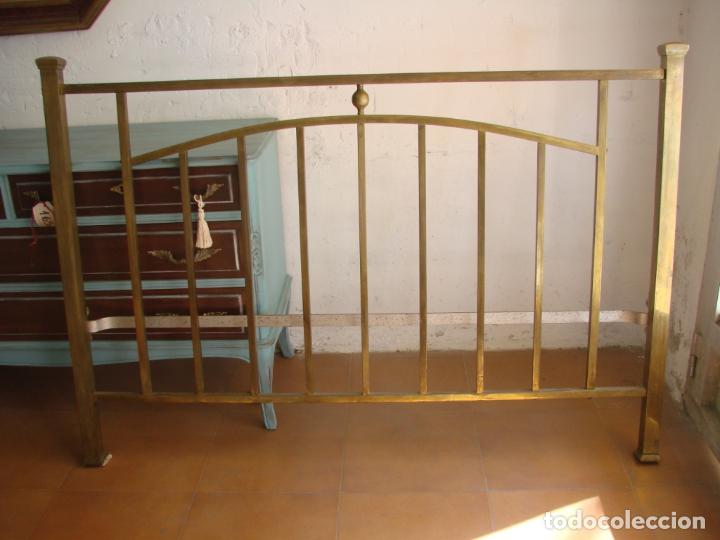 Antig&uuml;edades: Cabecero de bronce autentico. - Foto 1
