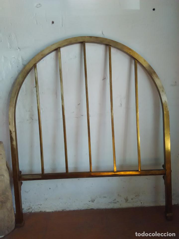 Antig&uuml;edades: Cabecero de bronce autentico. - Foto 1