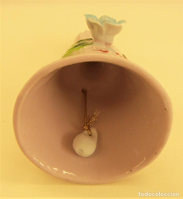 Antig&uuml;edades: CAMPANA DE PORCELANA - Foto 3