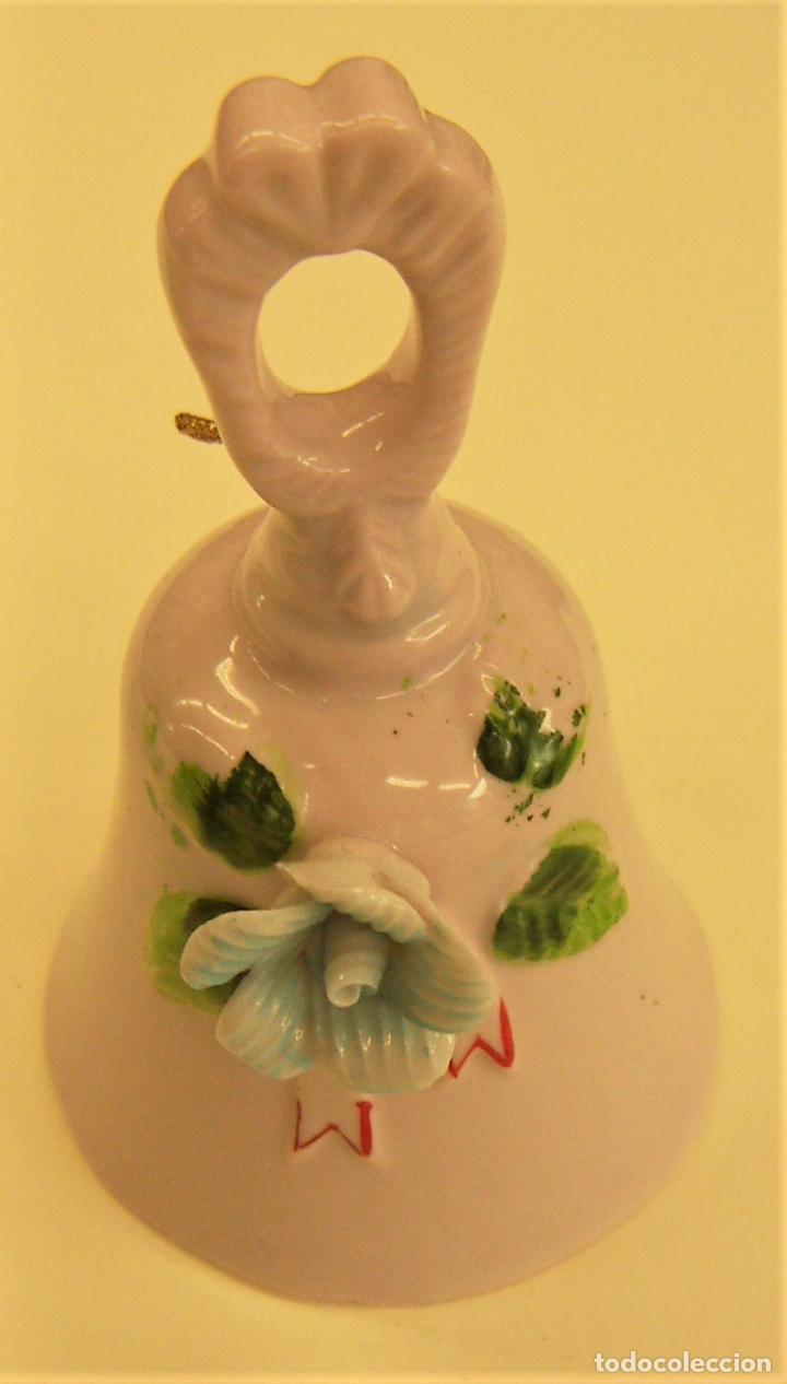 Antig&uuml;edades: CAMPANA DE PORCELANA - Foto 2