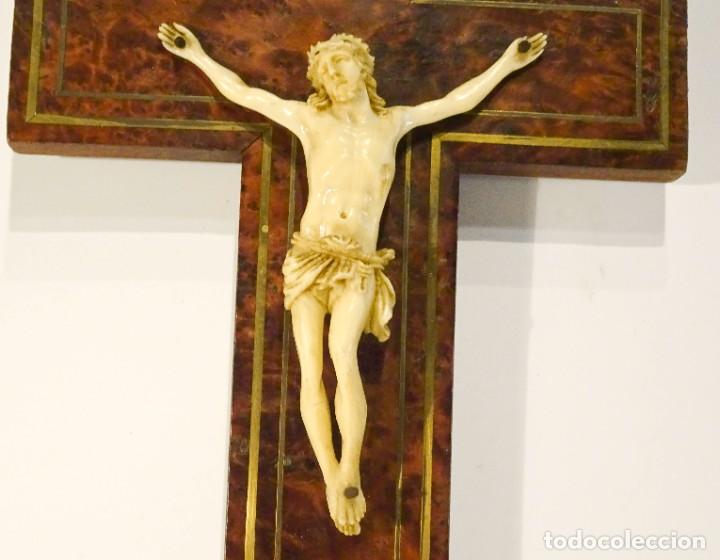crucifijo rústico de pared en madera - Buy Antique crucifixes on  todocoleccion