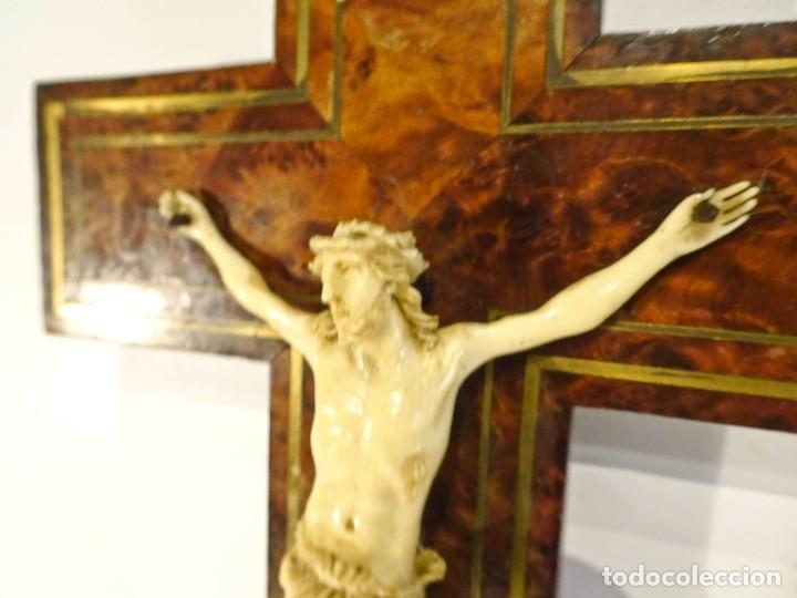 Antig&uuml;edades: Crucifijo Cruz de madera Cristo de celuloide - Foto 5