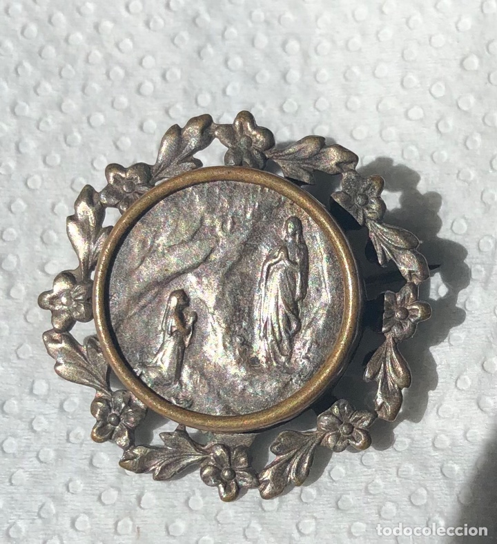 Antig&uuml;edades: BROCHE VIRGEN DE LOURDES. A. 20-30 - Foto 1